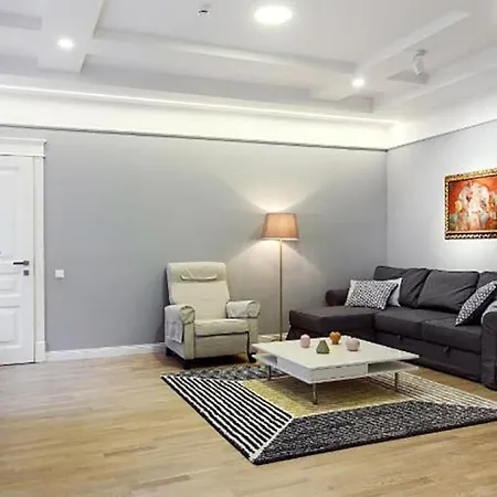 Charming Two-bedrooms In The Heart Of Old Town فيلنيوس